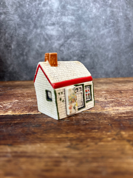 Maud Lewis Miniature House Replica